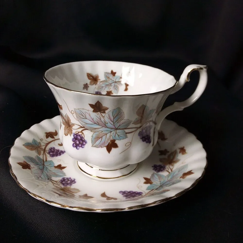 VINTAGE ROYAL ALBERT BONE CHINA LORRAINE TEA CUP AND 8'' PLATE SET